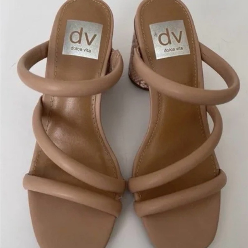 Dolce Vita Nude/Tan Triple-Strap Slide Sandals